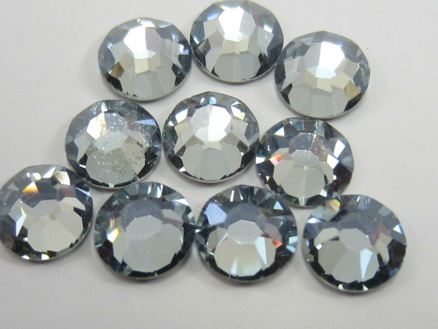 12pcs. 48ss CRYSTAL LAGOON (viva) FLATBACK PRECIOSA Rhinestones